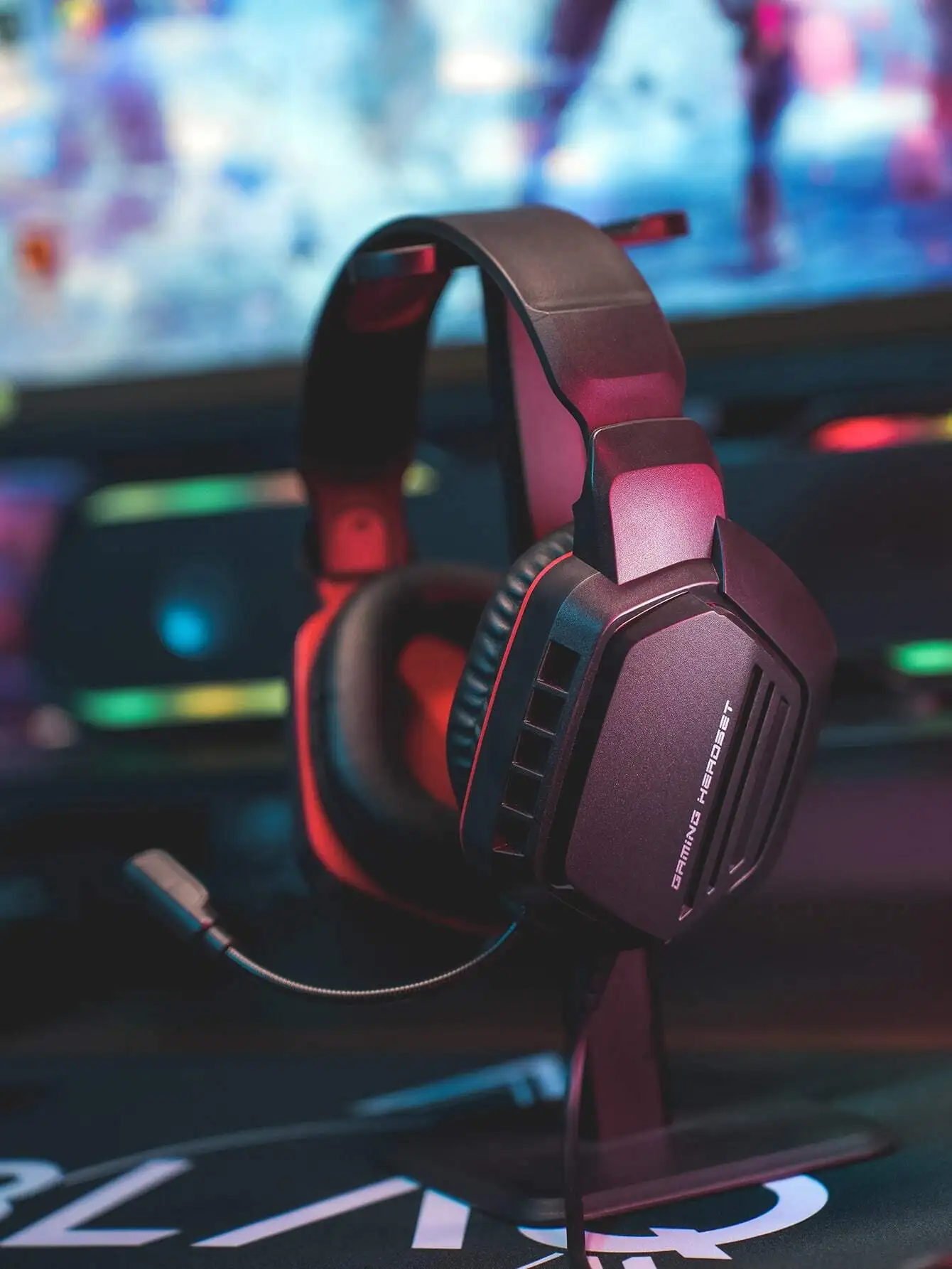 Ergonomic Wired Over-Ear Gaming Headset With Mic - Image 1